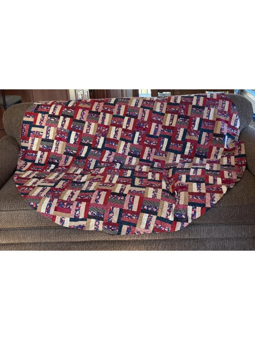 Homemade Tablecloth Patchwork 70in Round Circular Quilt Leafs Blue Maroon Tan